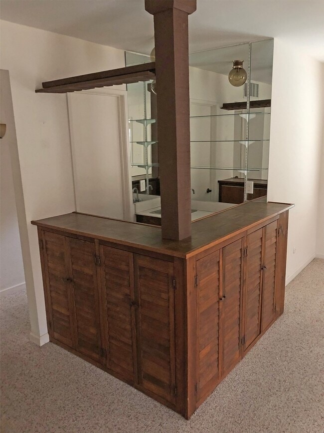 Building Photo - Beautiful Bonita Home, 4 Bedrooms, 2.5 Baths, 3 Car Garage, Pool!