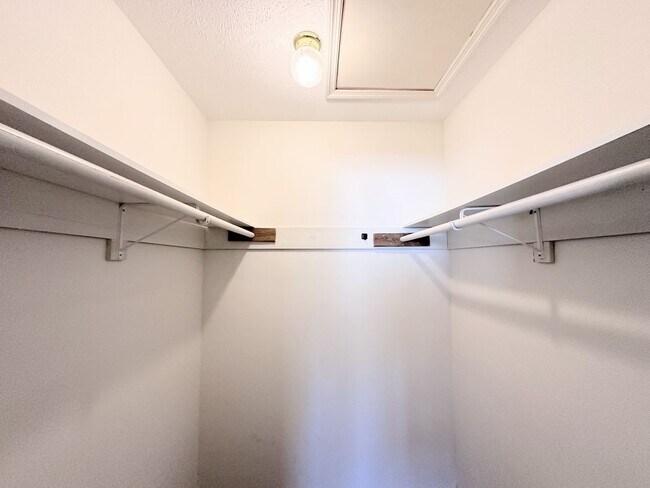 Building Photo - Branching Out in Laurel Oaks