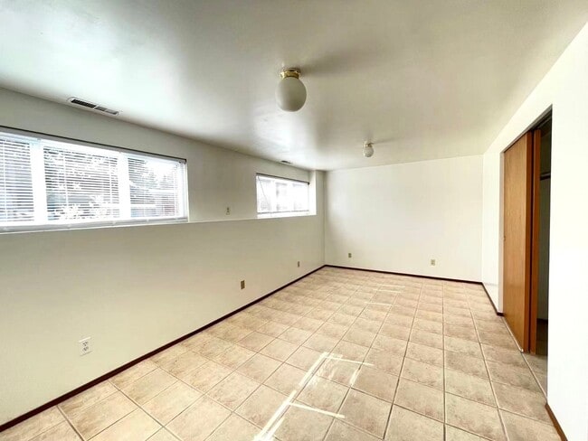 Building Photo - Great Home for rent