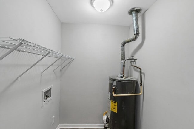 Building Photo - This fully remodeled 3-bedroom, 1-bath home in Covington (Pictures Coming Soon)