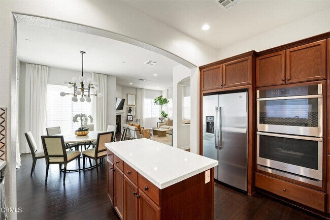 Building Photo - 1560 Thorpe Trl