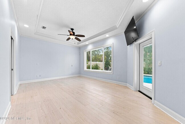 Building Photo - 38 Tallwood Rd