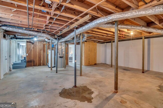 Building Photo - 3099 Nursery Rd SE