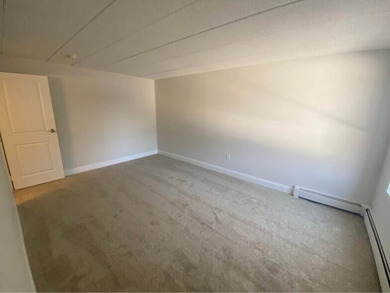 Building Photo - 961 Southern Artery