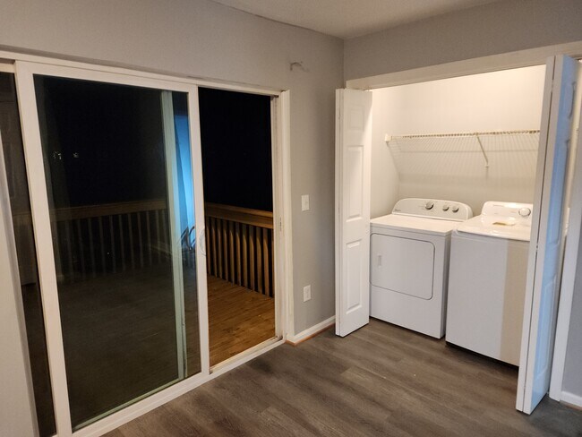 Kitchen back view - 1284 Scripps Ct SW
