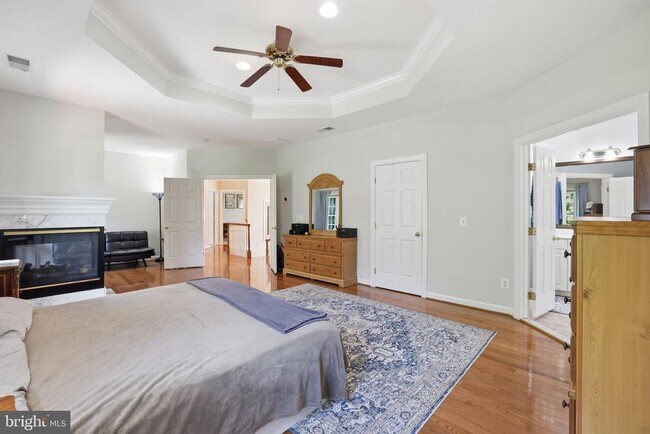 Building Photo - 5767 Bush Hill Dr
