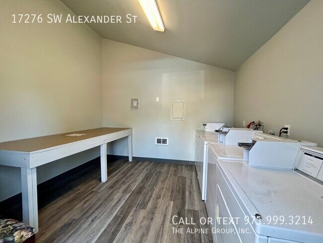 Building Photo - 17276 SW Alexander St