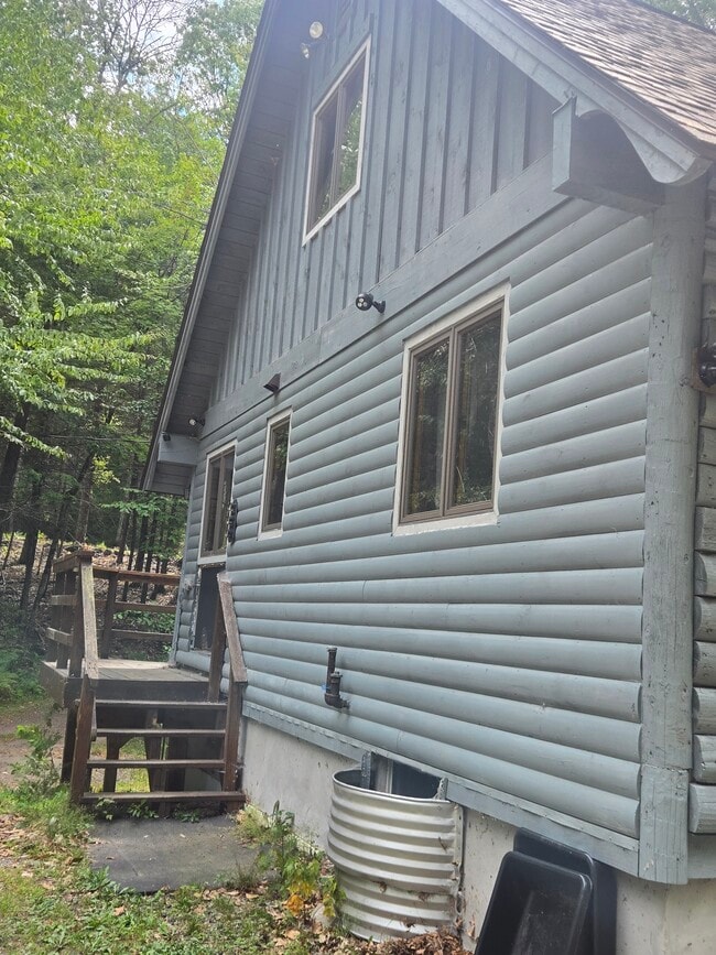 Building Photo - Ledge Hill Center Tuftonboro