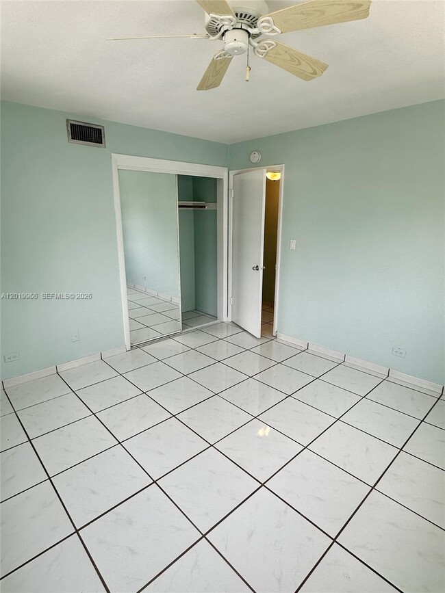 Building Photo - 300 Galen Dr