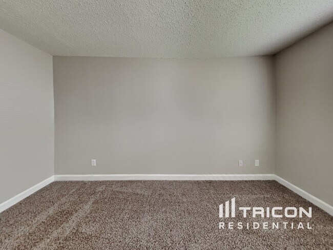 Building Photo - 13336 N Brick Chapel Dr