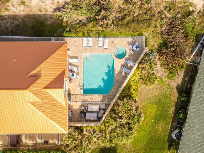 Building Photo - Experience coastal living at its finest in...