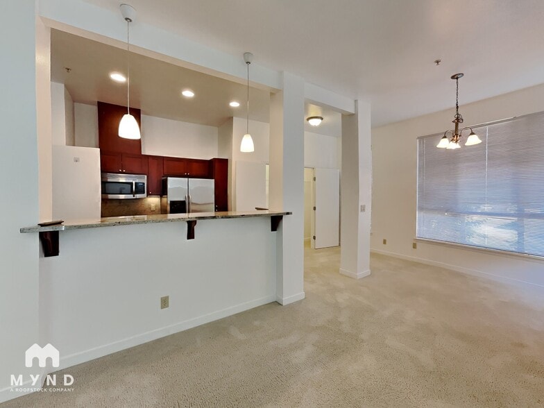 Building Photo - 2222 152nd Ave NE