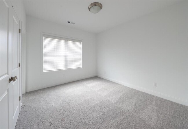 Building Photo - 4535 Sims Park Pl.