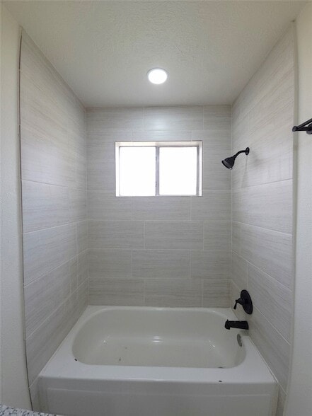 Building Photo - 6706 Dinner Creek Ct