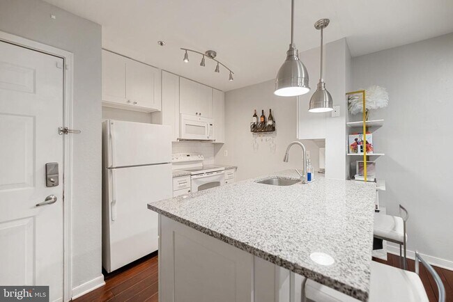 Building Photo - 3309 Wyndham Cir