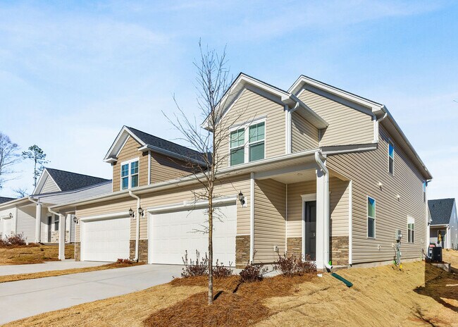 Building Photo - 512 Serena Trl