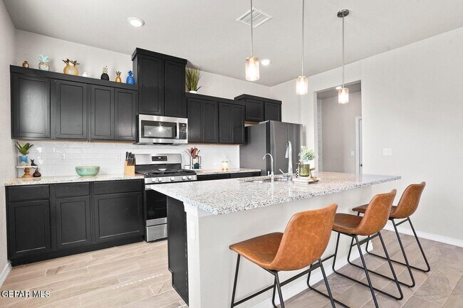 Building Photo - 1624 Brevoort St