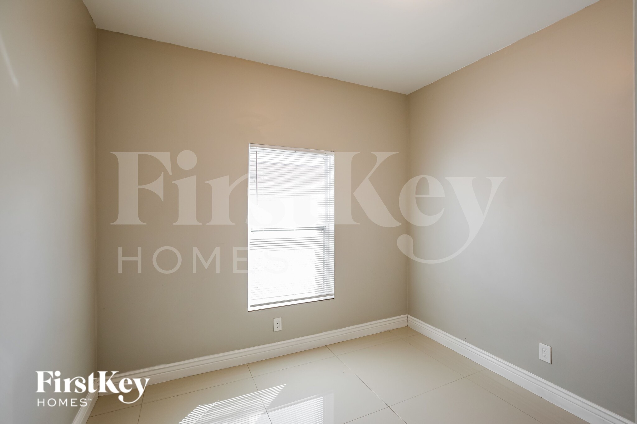 Building Photo - 2835 NW 14th St