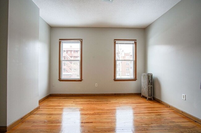 Building Photo - 193 Beech St