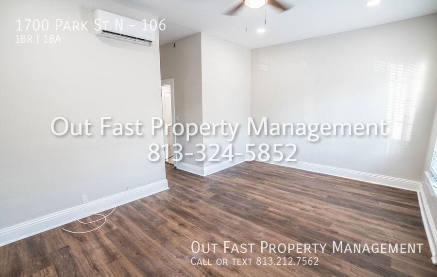 Building Photo - 1700 Park St N