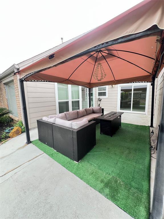 Building Photo - 6726 Saffron Hills Dr