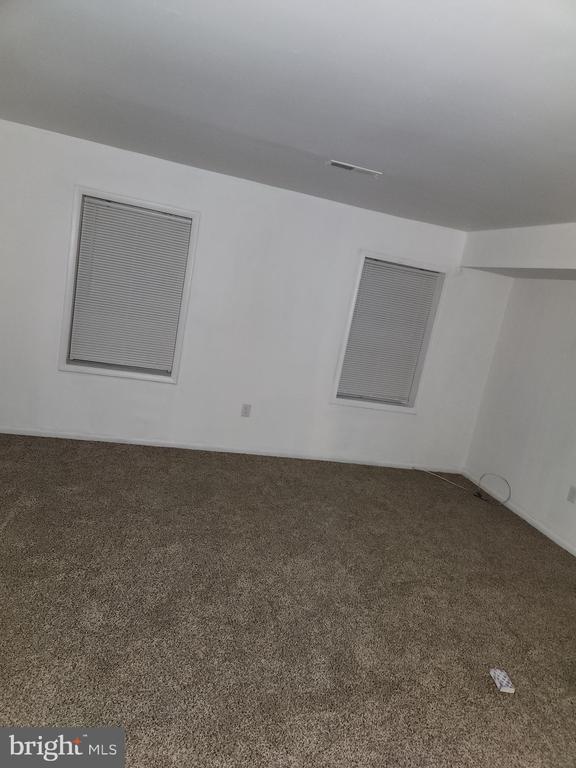 Building Photo - 412 N Spruce St