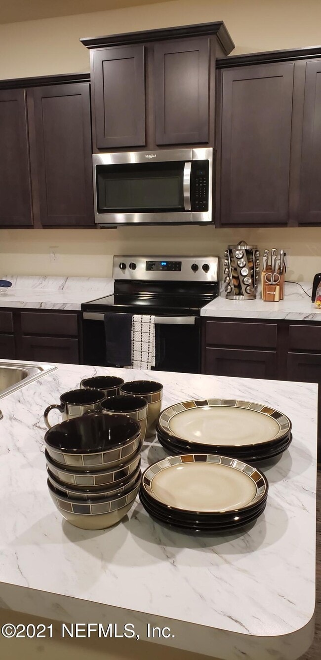 Building Photo - 3676 Alta Lakes Blvd