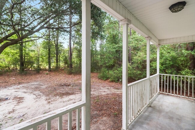 Building Photo - 11517 Acorn Dr