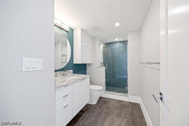 Building Photo - 6075 Pelican Bay Blvd