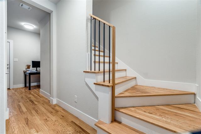 Building Photo - 5608 Lindell Ave