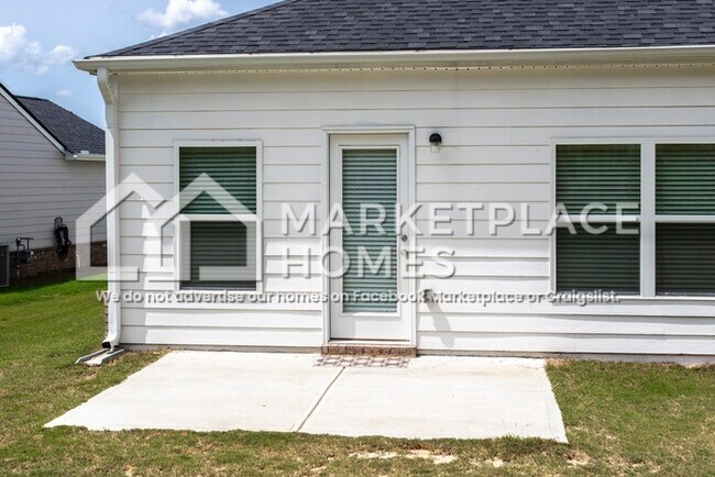 Building Photo - 3098 White Gate Lp