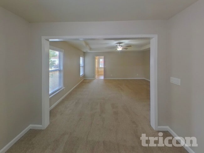 Building Photo - 9106 Valleyview Ct