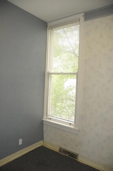 Building Photo - 57 E Hollister St