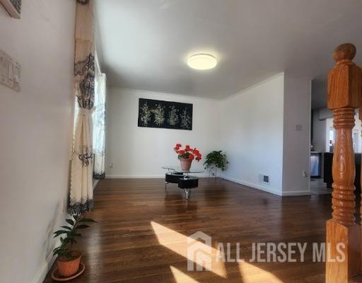 Building Photo - 1925 Verona Ave