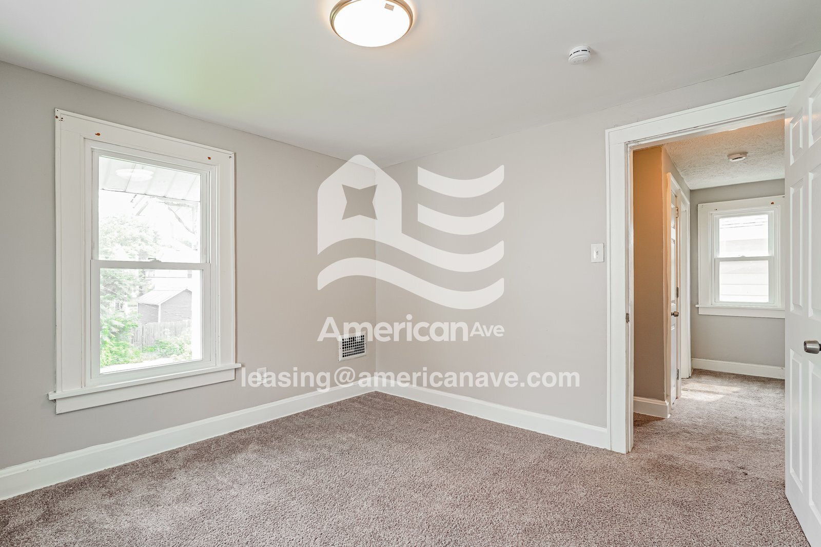 Building Photo - 1178 E 21st Ave