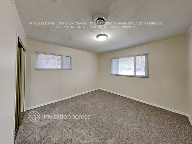 Building Photo - 113 Nashua St