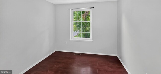 Building Photo - 9814 Rainleaf Ct