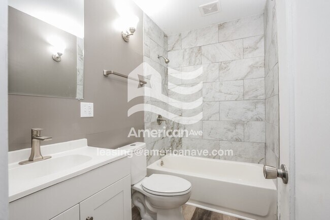 Building Photo - 2914 Frederickson St