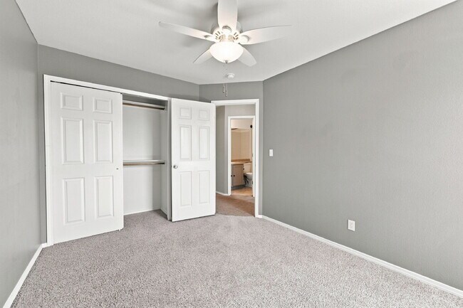 Building Photo - $2,395.95, 4 bed, 3.5 bath located in Colorado Springs with Central AC.