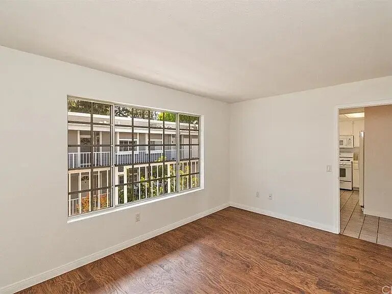 Building Photo - 1414 Brett Pl