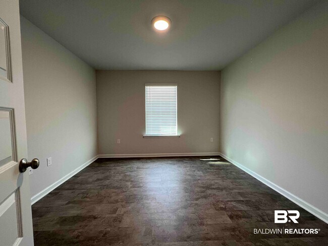Building Photo - 10227 Ruffian Rte