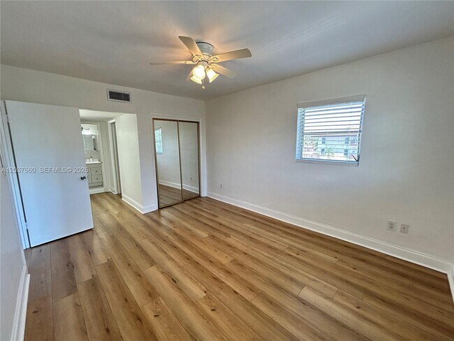 Building Photo - 7505 SW 82nd St
