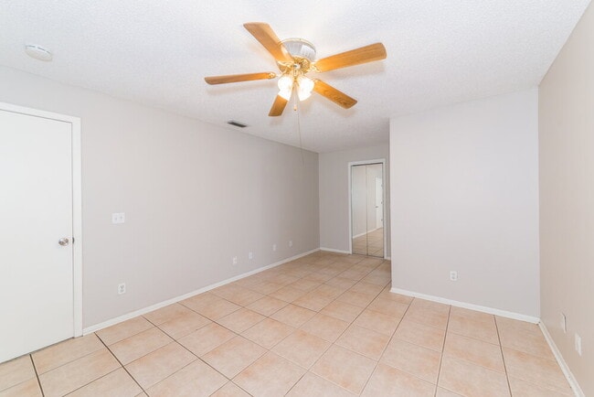 Building Photo - 3265 Lalani Blvd