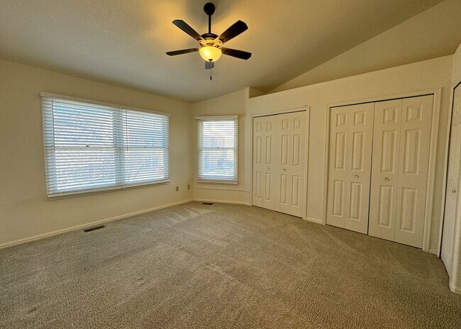 Building Photo - 6913 Yellowpine Dr