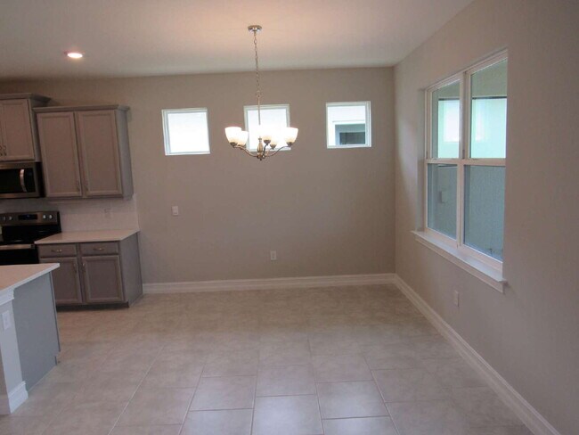 Building Photo - NEWER HOME located in desirable Palencia