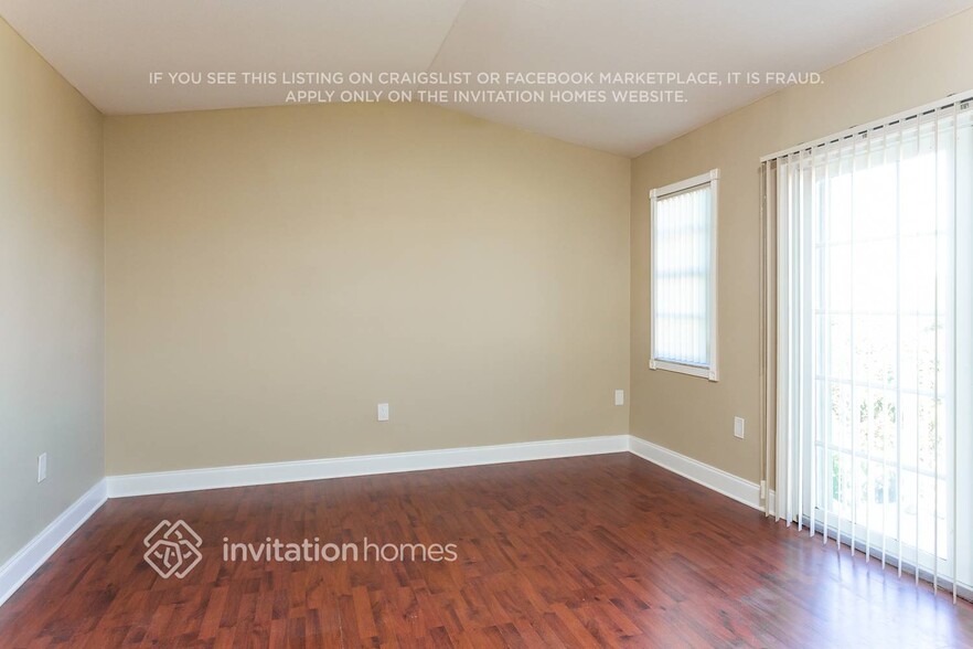 Building Photo - 6340 SW 156th Ct