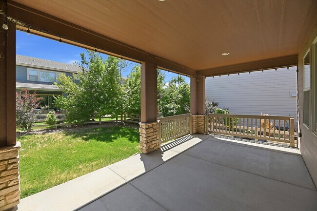 Building Photo - $4,340.95, 5 Beds - 3.5 Bath, Single Family Home in Broomfield with Pool Access!