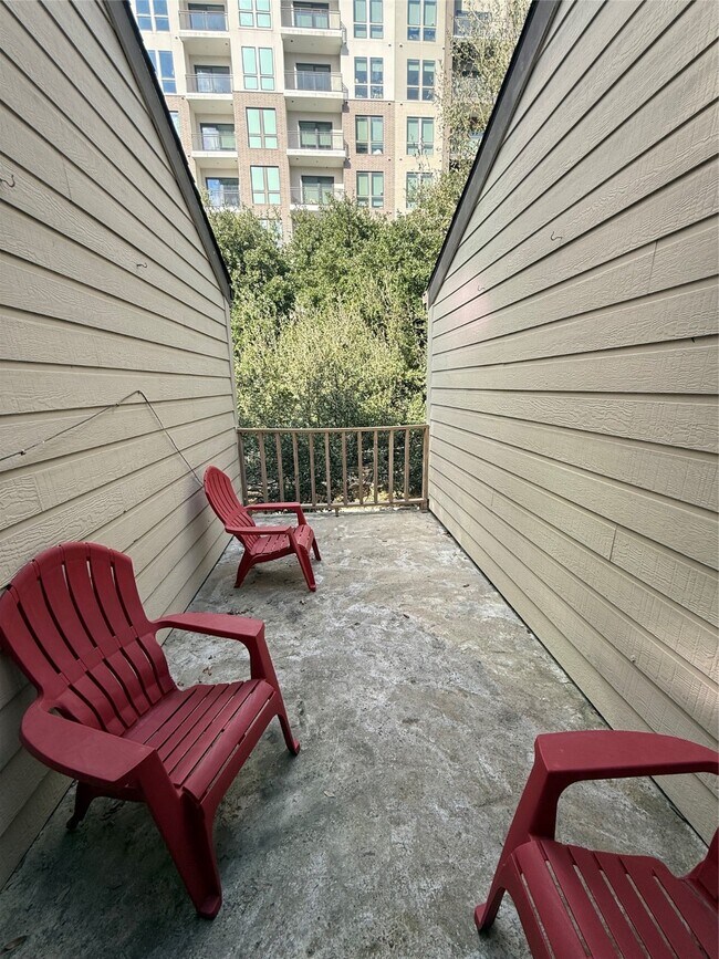 Building Photo - 59 Chelsea Blvd