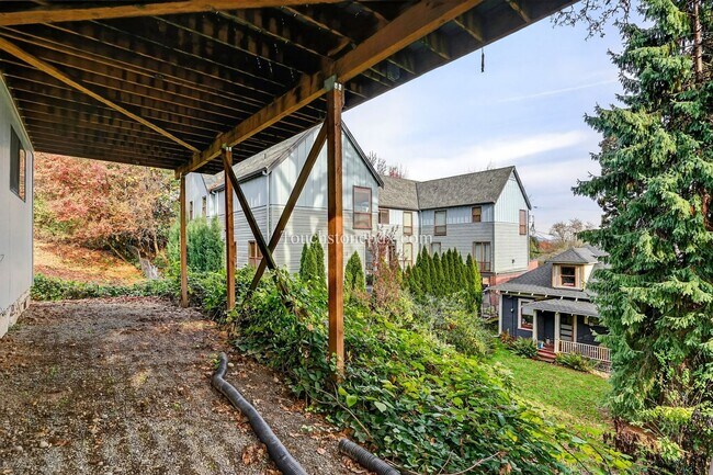 Building Photo - **$500 OFF SECOND MONTH RENT!**Bright Home with Stunning Mountain Skyline Setting!