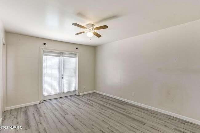 Building Photo - 40 E Fairmont Dr